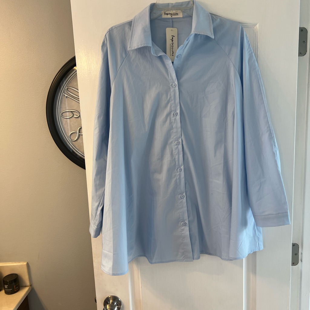 Nwt Impressions Powder Blue Wide Bottom Blouse With Pockets Size M